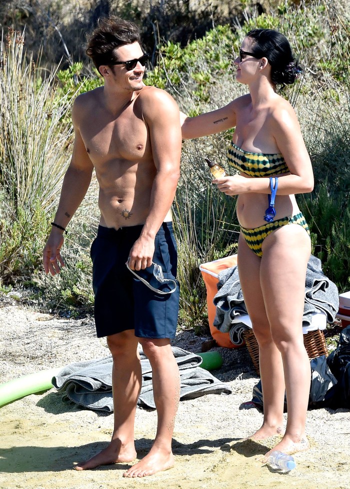 Orlando Bloom's Naked Paddleboarding Pics Shown in Daily Star