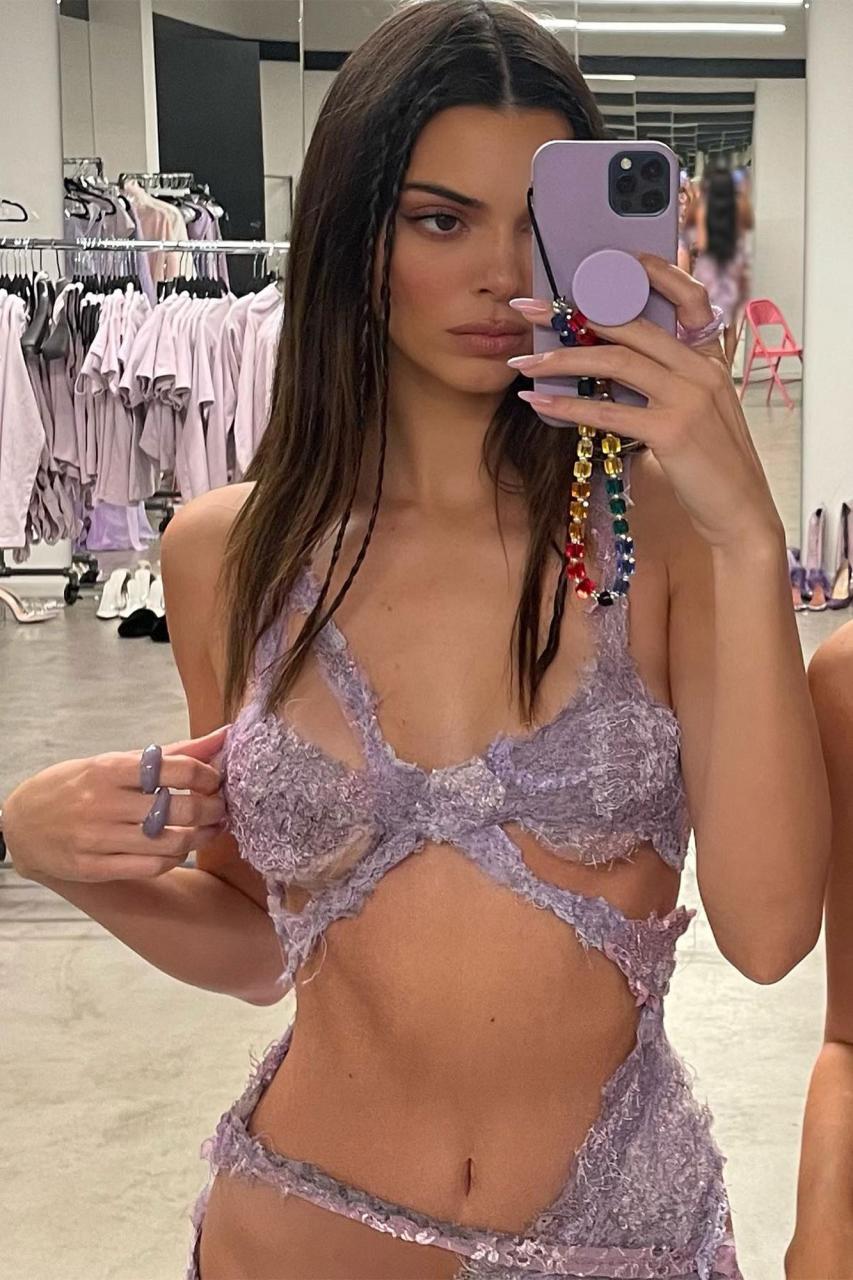 Kendall Jenner shows off abs in skimpy dress for Kylie Cosmetics