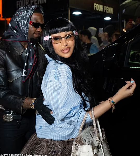 Cardi B And Offset Enjoy Date Night Amid Split (PH๏τos)