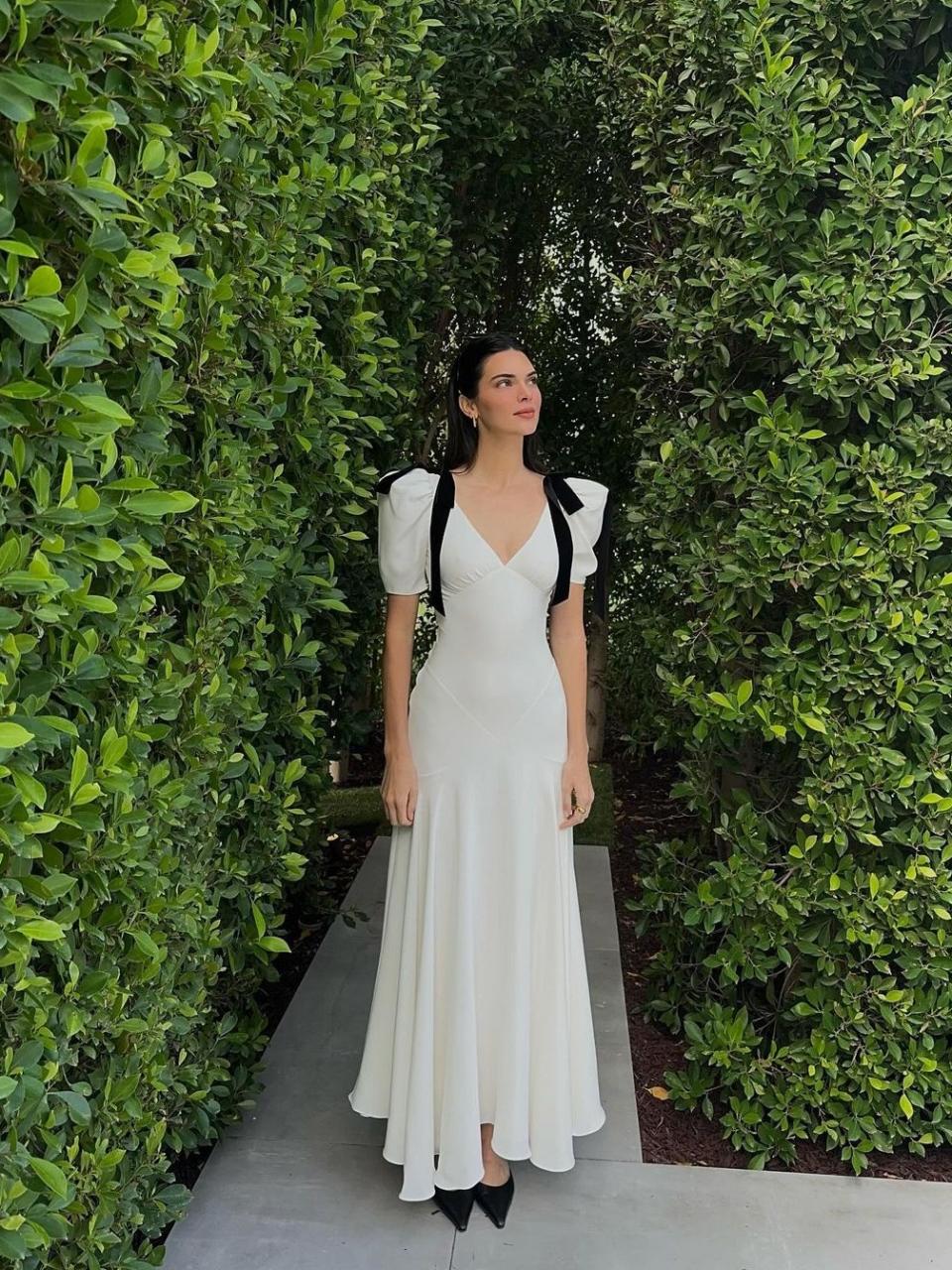 Kendall Jenner is bringing back summer's favourite outfit—a simple white  dress | Vogue India